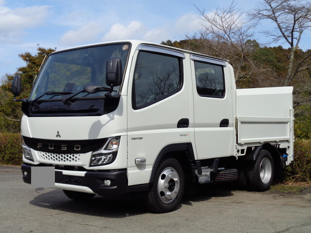 三菱ふそうキャンターダブルキャブ（Wキャブ）小型（2t・3t）[写真03]