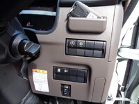 三菱ふそうキャンターダブルキャブ（Wキャブ）小型（2t・3t）[写真36]