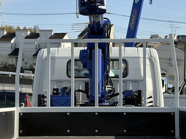 三菱ふそうキャンタークレーン4段小型（2t・3t）[写真13]
