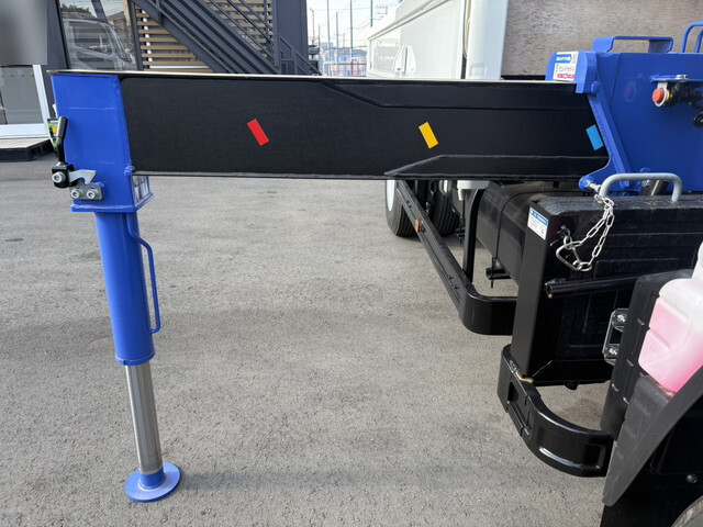 三菱ふそうキャンタークレーン4段小型（2t・3t）[写真17]