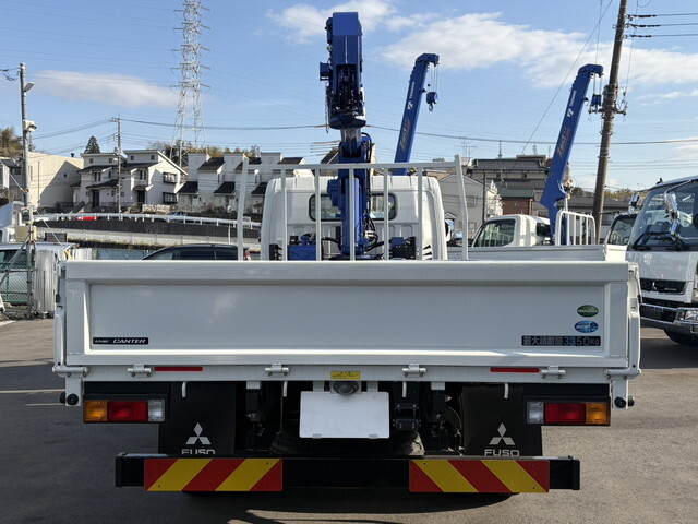 三菱ふそうキャンタークレーン4段小型（2t・3t）[写真08]