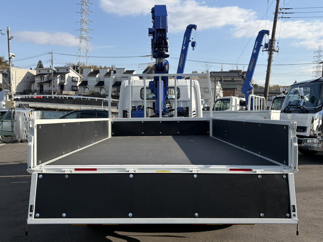 三菱ふそうキャンタークレーン4段小型（2t・3t）[写真09]