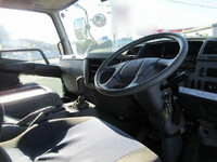 三菱ふそうファイターアルミウイング中型（4t）[写真33]