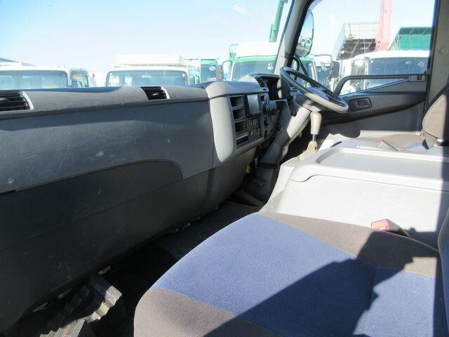 三菱ふそうファイターアルミウイング中型（4t）[写真34]