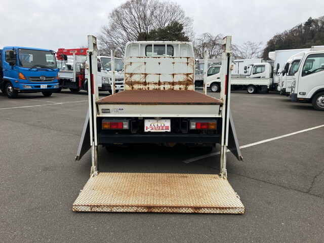 三菱ふそうキャンターアルミブロック小型（2t・3t）[写真10]