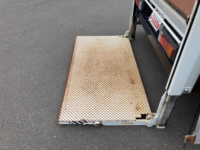 三菱ふそうキャンターアルミブロック小型（2t・3t）[写真16]