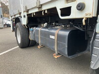 三菱ふそうキャンターアルミブロック小型（2t・3t）[写真21]