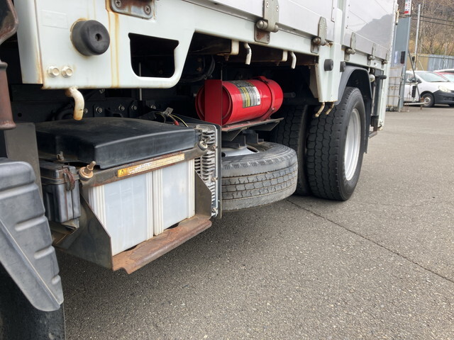 三菱ふそうキャンターアルミブロック小型（2t・3t）[写真21]