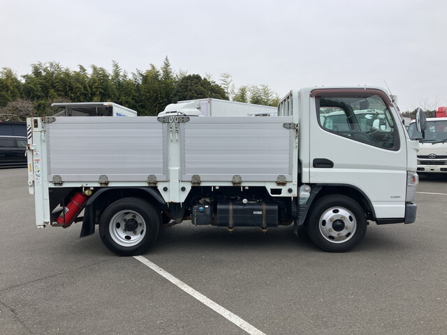 三菱ふそうキャンターアルミブロック小型（2t・3t）[写真06]