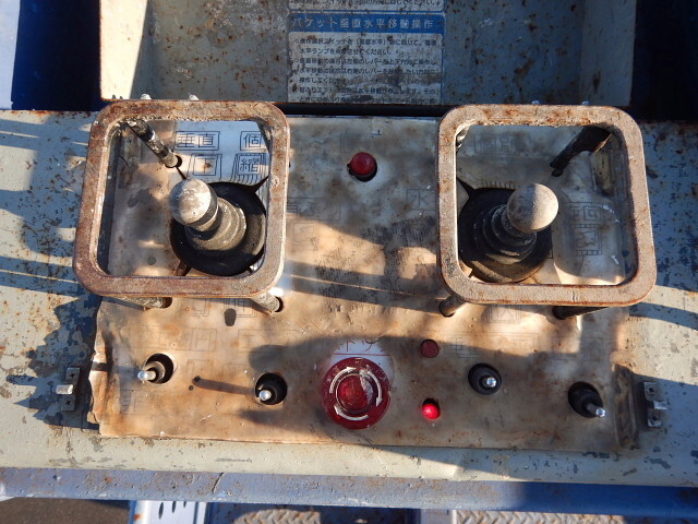 日野レンジャー高所作業車中型（4t）[写真33]