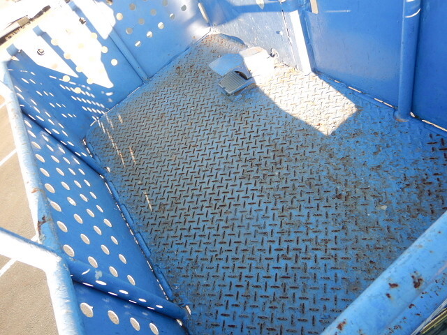 日野レンジャー高所作業車中型（4t）[写真34]