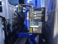 三菱ふそうファイターセルフクレーン4段中型（4t）[写真16]