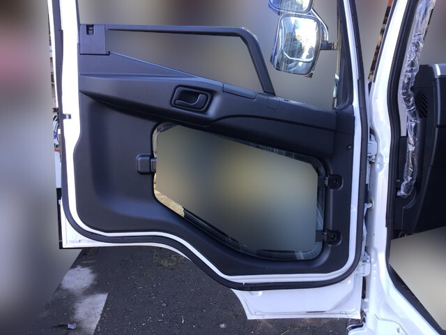 三菱ふそうファイターセルフクレーン4段中型（4t）[写真27]