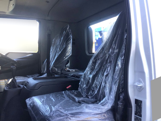 三菱ふそうファイターセルフクレーン4段中型（4t）[写真28]