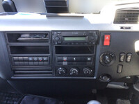 三菱ふそうファイターセルフクレーン4段中型（4t）[写真38]