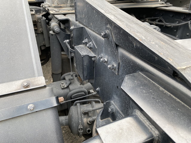 三菱ふそうスーパーグレートトレーラーヘッド（トラクターヘッド）大型（10t）[写真15]