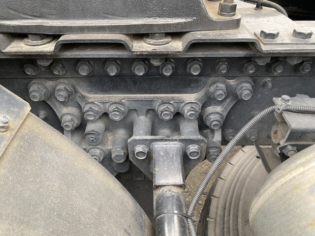 三菱ふそうスーパーグレートトレーラーヘッド（トラクターヘッド）大型（10t）[写真16]