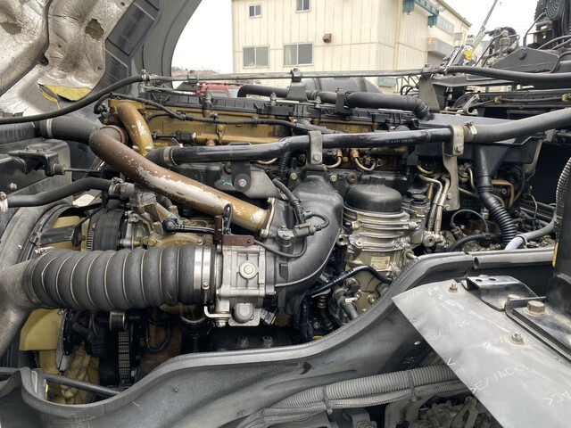 三菱ふそうスーパーグレートトレーラーヘッド（トラクターヘッド）大型（10t）[写真24]