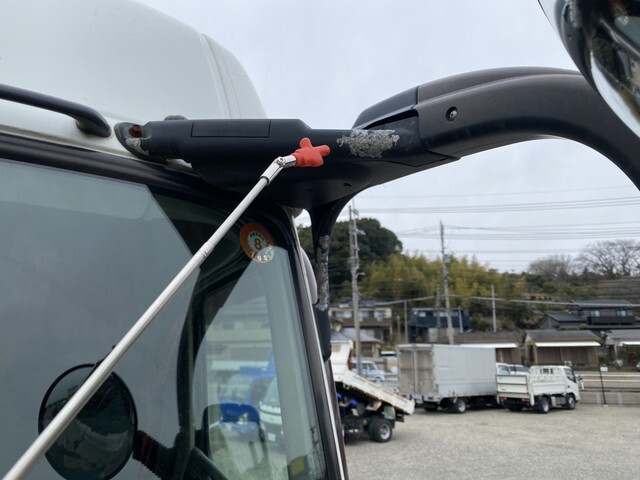 三菱ふそうスーパーグレートトレーラーヘッド（トラクターヘッド）大型（10t）[写真34]