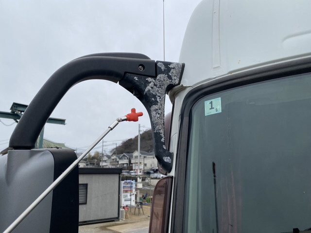 三菱ふそうスーパーグレートトレーラーヘッド（トラクターヘッド）大型（10t）[写真35]