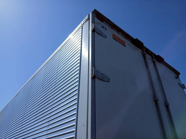 日野レンジャーアルミウイング中型（4t）[写真12]