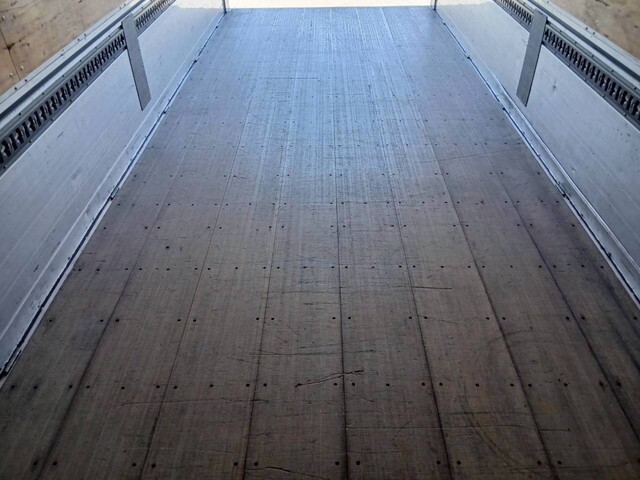 日野レンジャーアルミウイング中型（4t）[写真24]