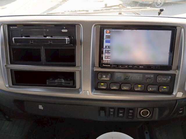 日野レンジャーアルミウイング中型（4t）[写真36]