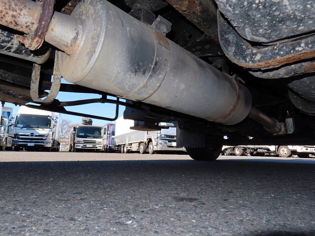 いすゞエルフ高所作業車小型（2t・3t）[写真10]