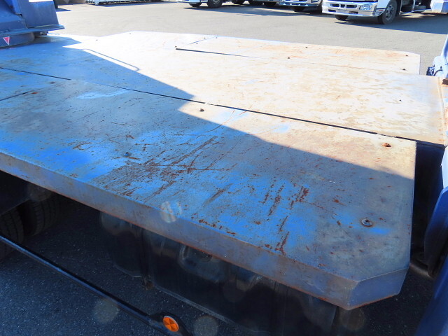 いすゞエルフ高所作業車小型（2t・3t）[写真23]