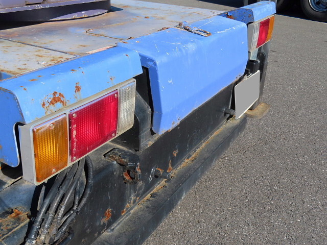 いすゞエルフ高所作業車小型（2t・3t）[写真25]