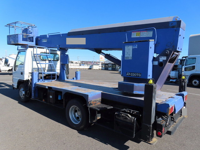 いすゞエルフ高所作業車小型（2t・3t）[写真04]