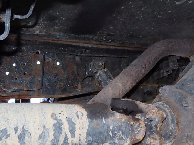 いすゞエルフ高所作業車小型（2t・3t）[写真08]