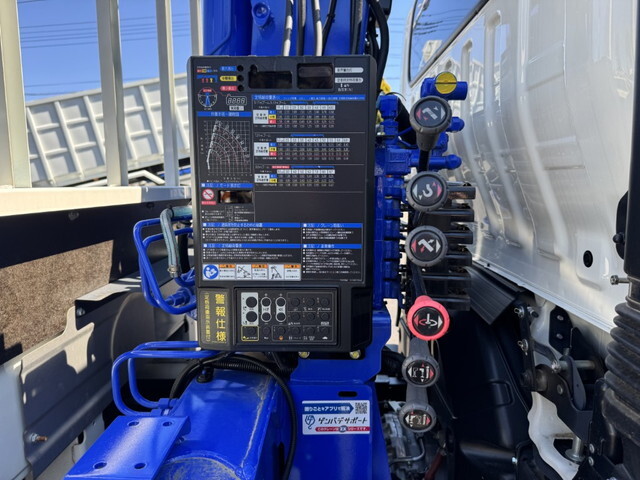 日野デュトロクレーン4段小型（2t・3t）[写真08]