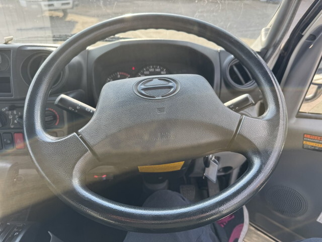 日野デュトロクレーン4段小型（2t・3t）[写真23]