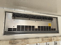 いすゞフォワード冷凍車（冷蔵車）中型（4t）[写真18]