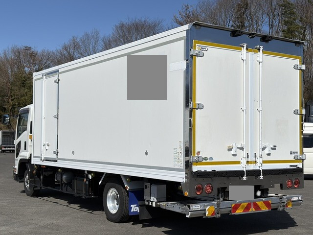 いすゞフォワード冷凍車（冷蔵車）中型（4t）[写真02]