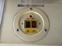 いすゞフォワード冷凍車（冷蔵車）中型（4t）[写真21]