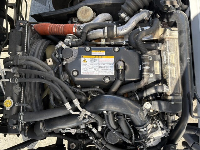 いすゞフォワード冷凍車（冷蔵車）中型（4t）[写真30]