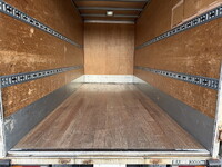 三菱ふそうキャンターアルミバン小型（2t・3t）[写真12]