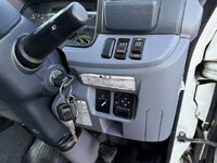 三菱ふそうキャンターアルミバン小型（2t・3t）[写真31]