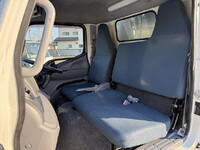 三菱ふそうキャンターアルミバン小型（2t・3t）[写真38]