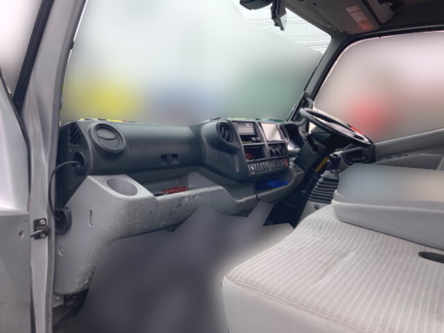 日野デュトロセーフティローダー小型（2t・3t）[写真31]