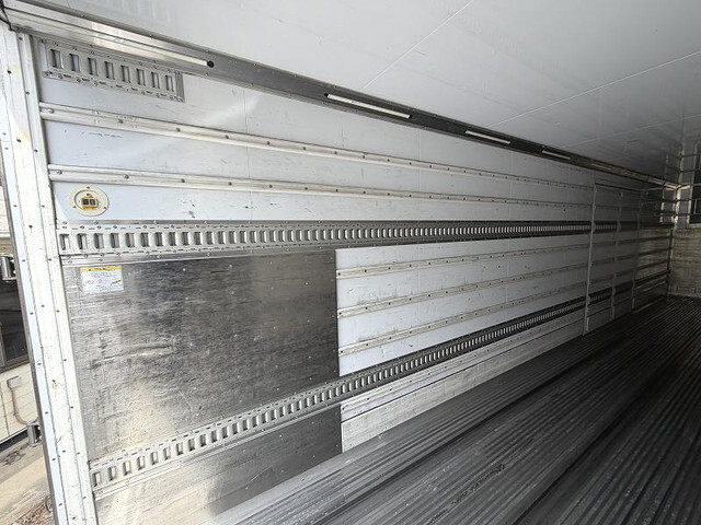 UDトラックスクオン冷凍車（冷蔵車）大型（10t）[写真12]