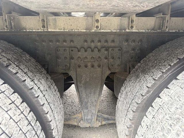 UDトラックスクオン冷凍車（冷蔵車）大型（10t）[写真22]