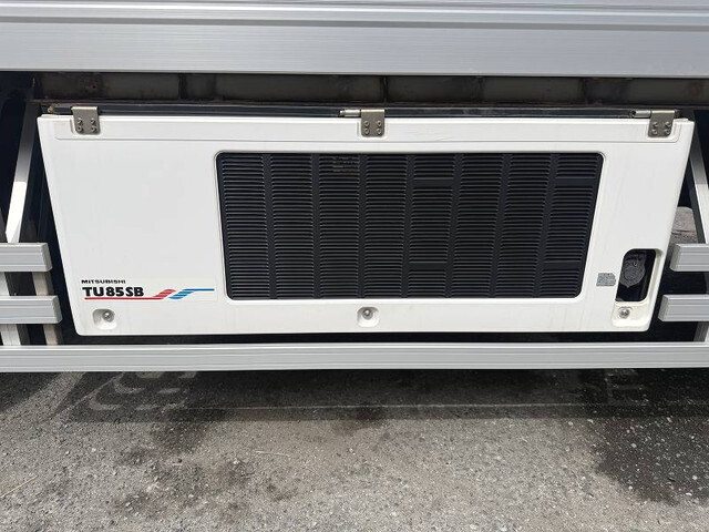 UDトラックスクオン冷凍車（冷蔵車）大型（10t）[写真23]