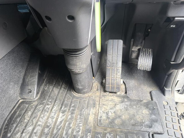 UDトラックスクオン冷凍車（冷蔵車）大型（10t）[写真27]