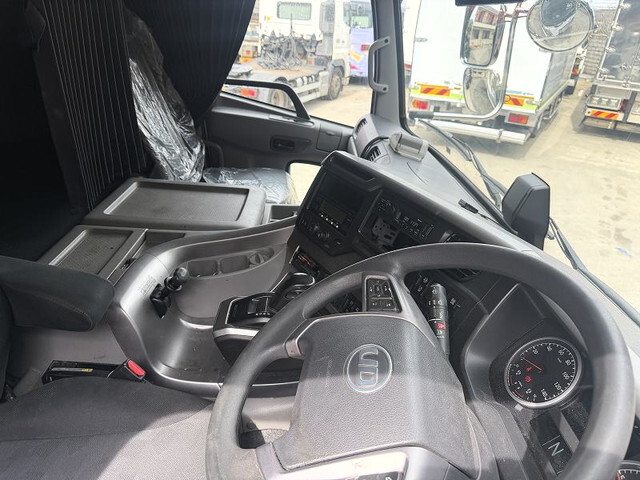 UDトラックスクオン冷凍車（冷蔵車）大型（10t）[写真28]