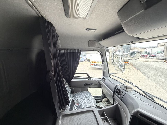 UDトラックスクオン冷凍車（冷蔵車）大型（10t）[写真32]