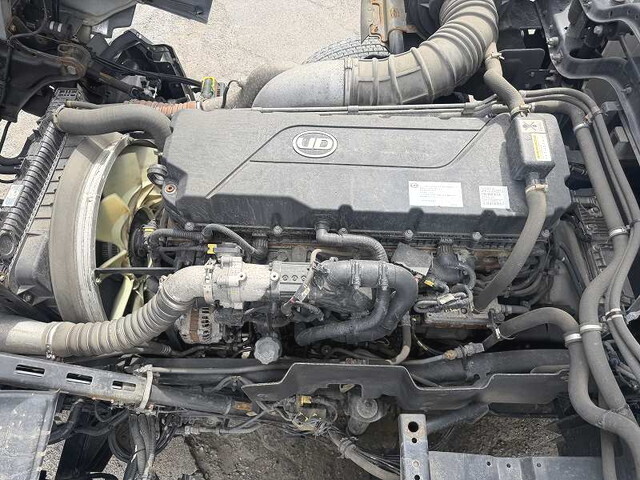 UDトラックスクオン冷凍車（冷蔵車）大型（10t）[写真37]