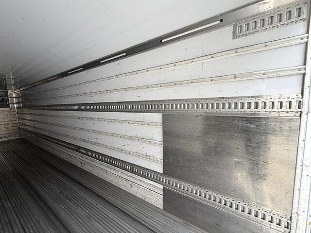 UDトラックスクオン冷凍車（冷蔵車）大型（10t）[写真09]